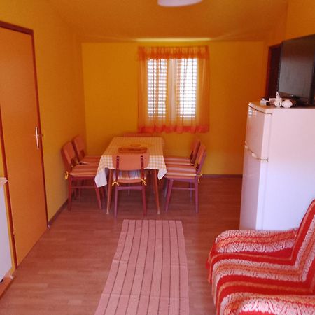 Apartments Velo Veli Losinj Ngoại thất bức ảnh